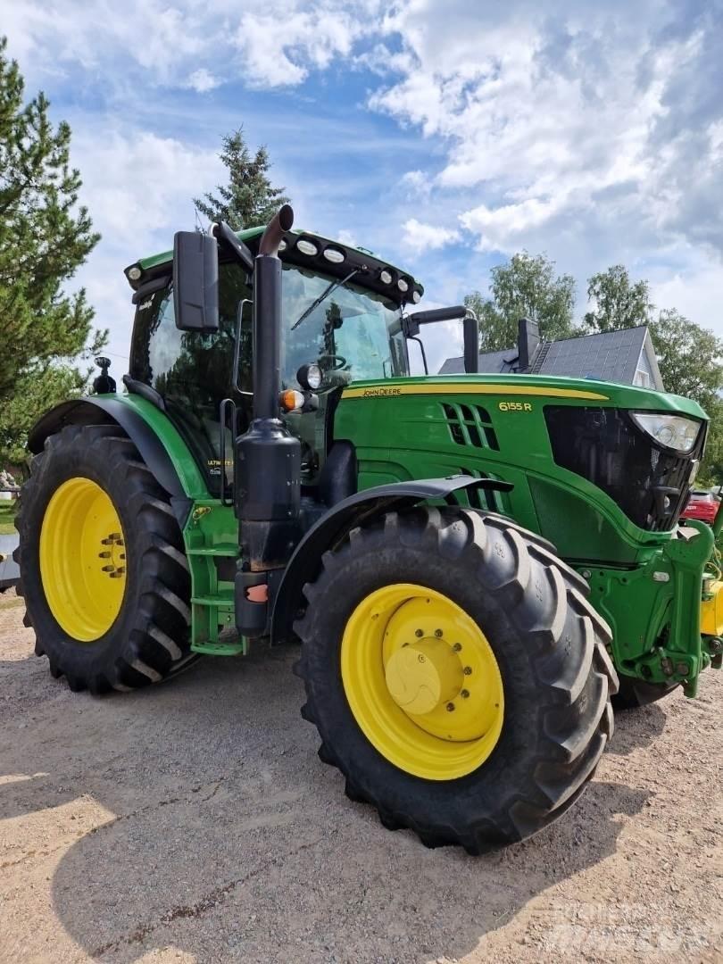 John Deere 6155R Traktori