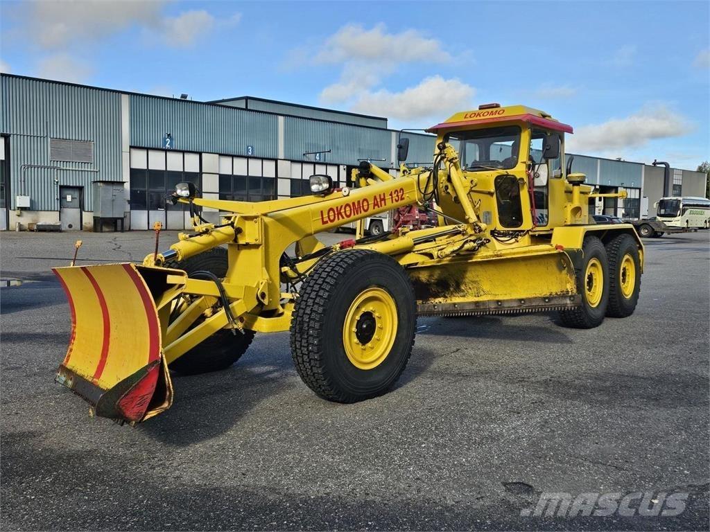 Lokomo AH 132 C Grejderi