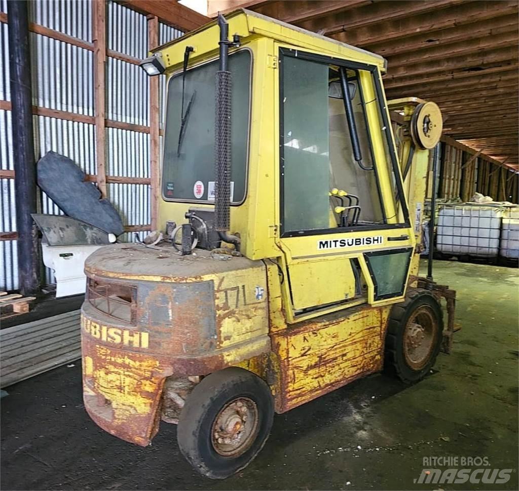 Mitsubishi FD25 Dizelski viljuškari