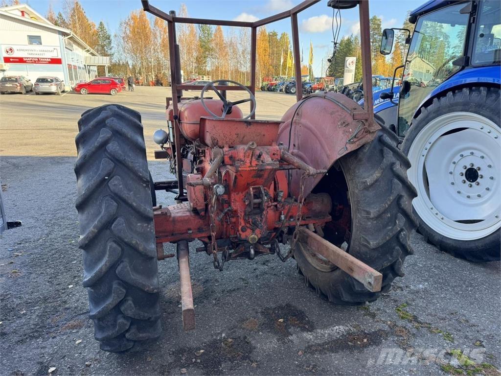 Nuffield 460 Traktori