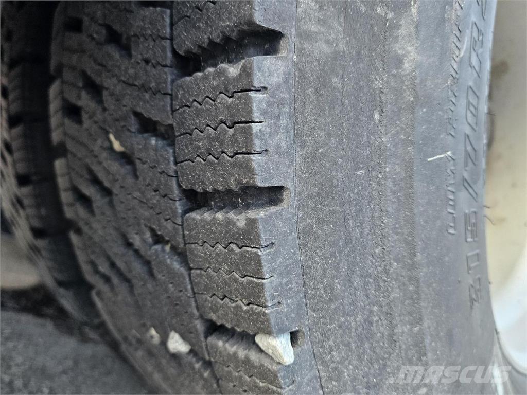 Scania 94L 4X2 Sanduk kamioni