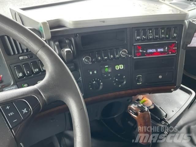 Scania R500 Rol kiper kamioni sa kukom za podizanje tereta