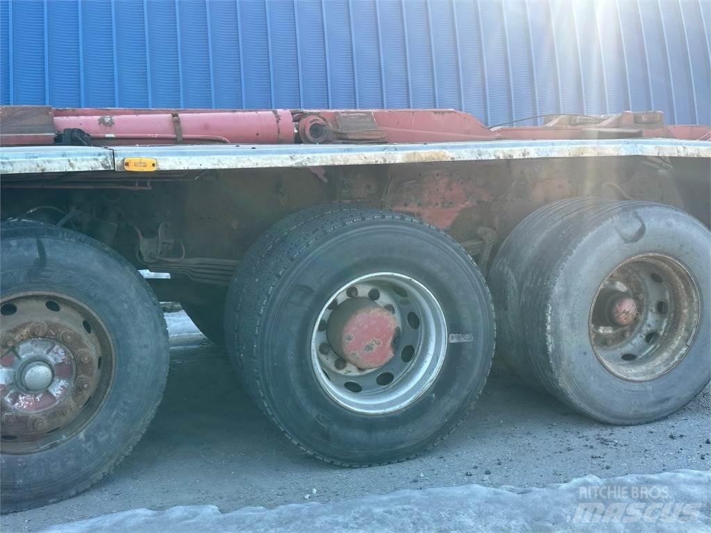Sisu E14 Rol kiper kamioni sa kukom za podizanje tereta