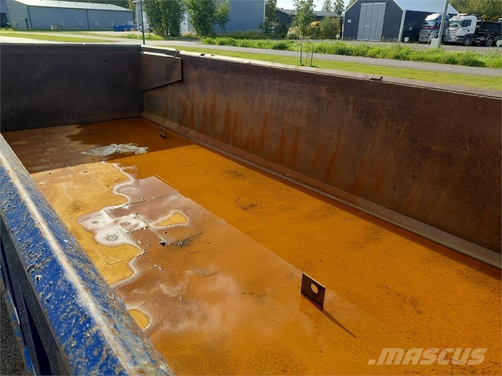 Sisu Kasettilava Kiperi kamioni
