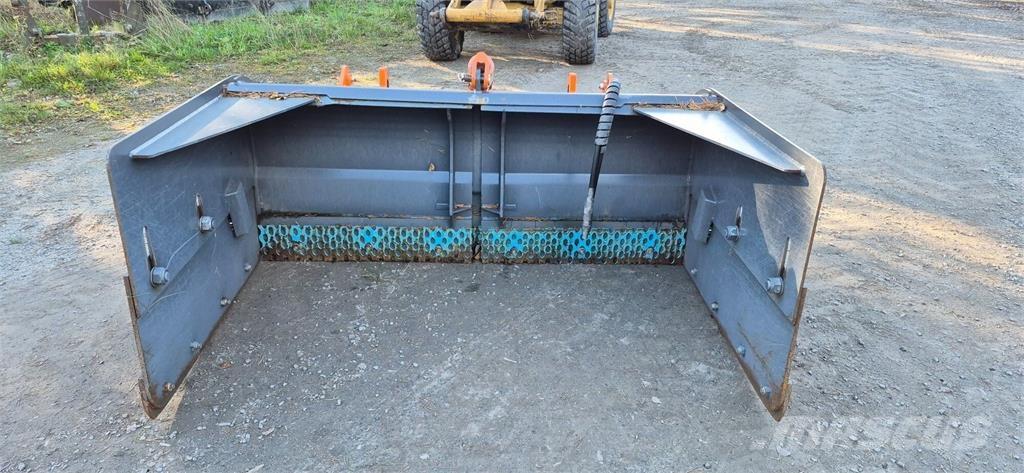 Skaala TRA18-34 Snežne daske i plugovi