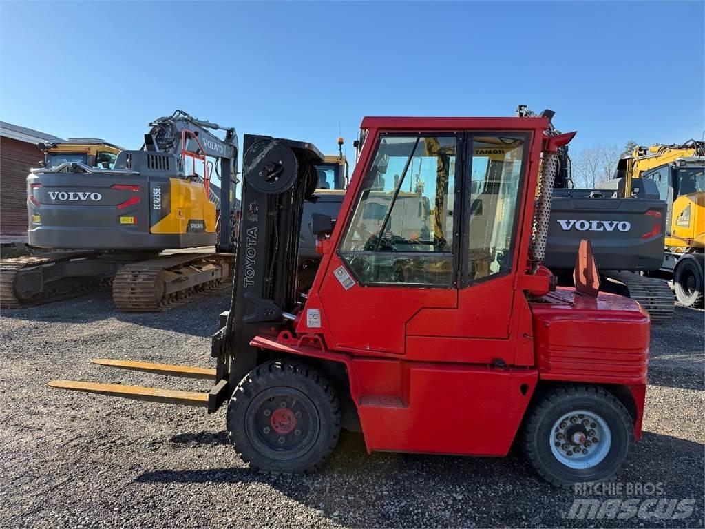 Toyota 02-5 FD35 Dizelski viljuškari