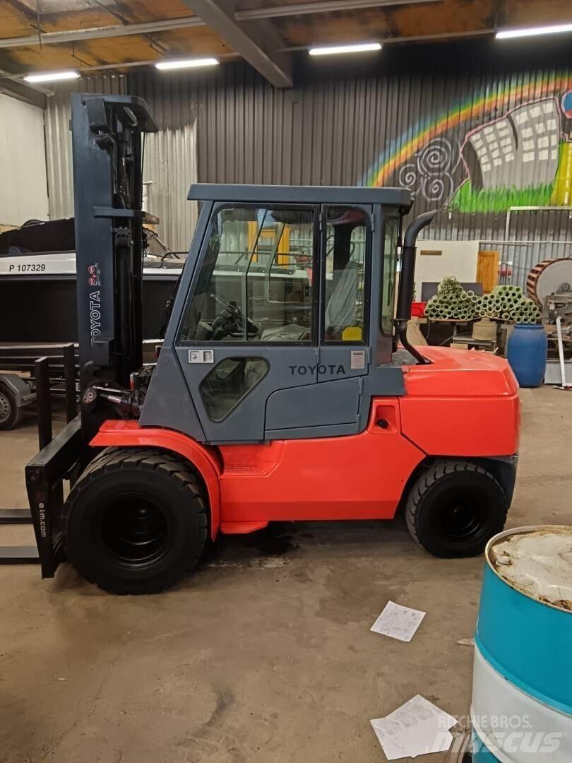Toyota 02-7FD45 Dizelski viljuškari