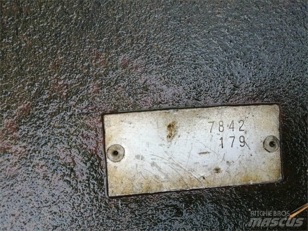  Tukkikoura Ostale komponente za građevinarstvo