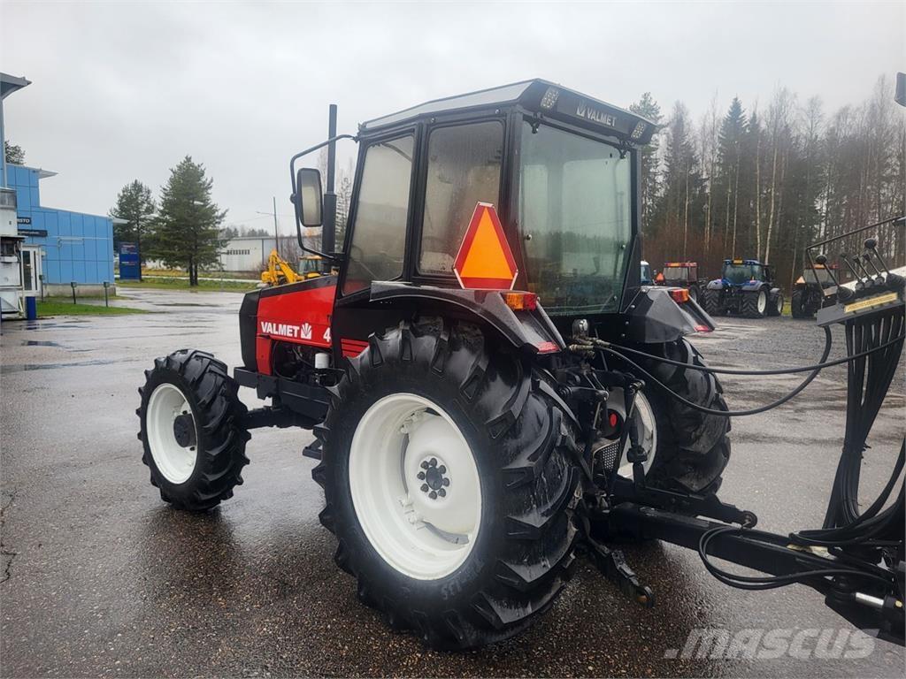 Valmet 455 Traktori