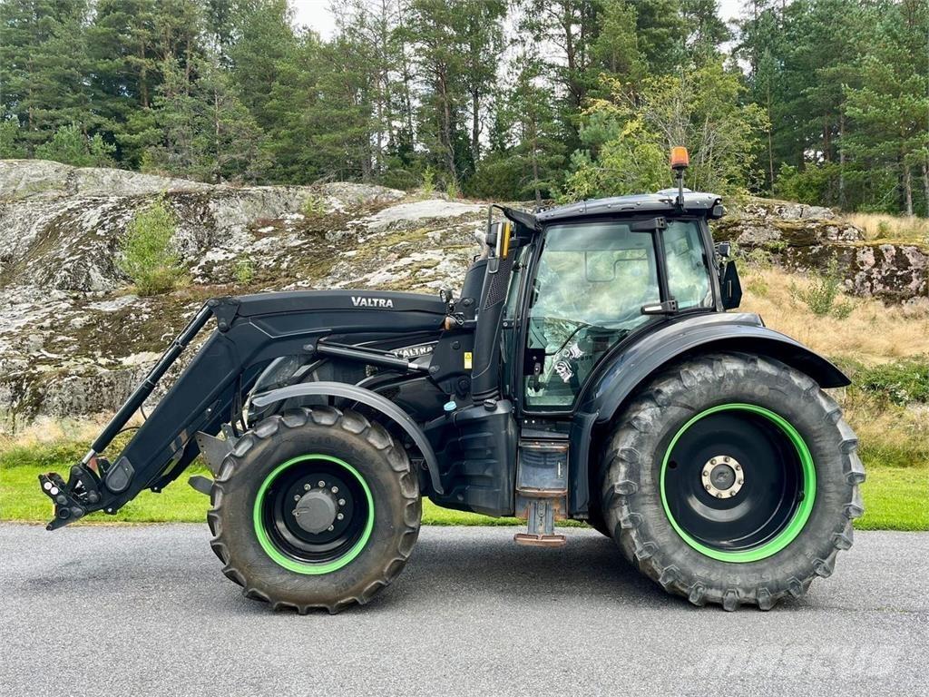 Valtra T234 Versu Traktori