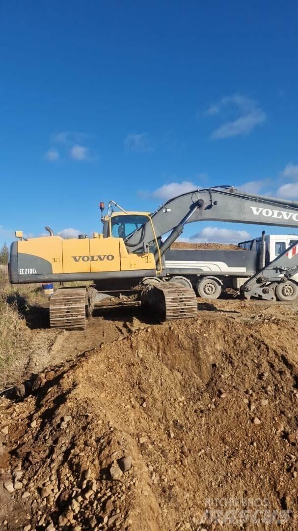 Volvo 210C Bageri guseničari
