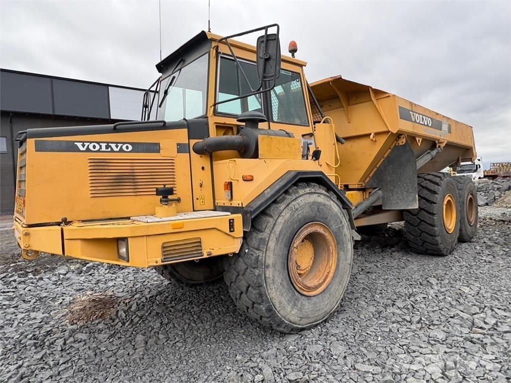 Volvo A 25 C Zglobni damperi