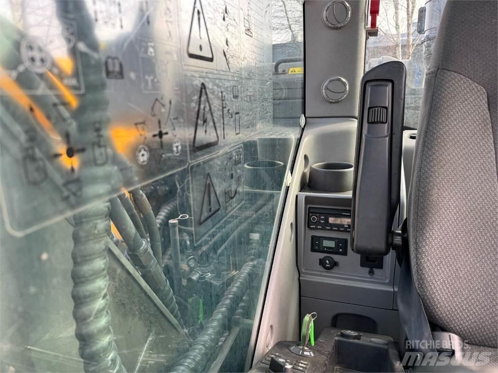 Volvo EC 140 EL Bageri guseničari