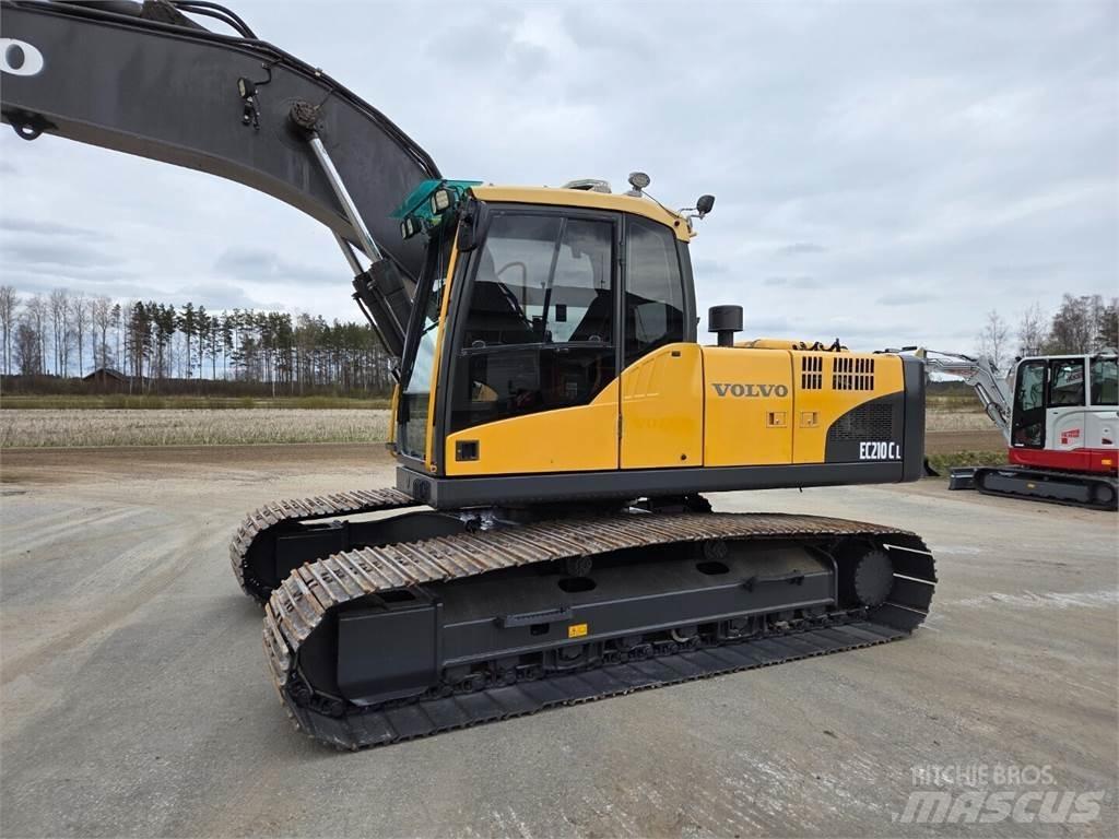 Volvo EC210CL Bageri guseničari