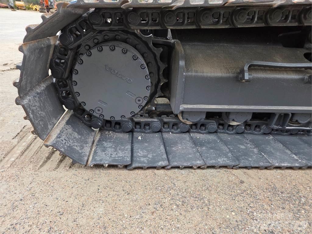 Volvo EC210CL Bageri guseničari