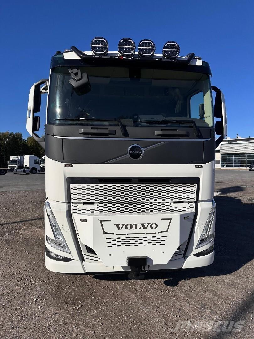 Volvo FH13 8x4 Kamioni sa kranom