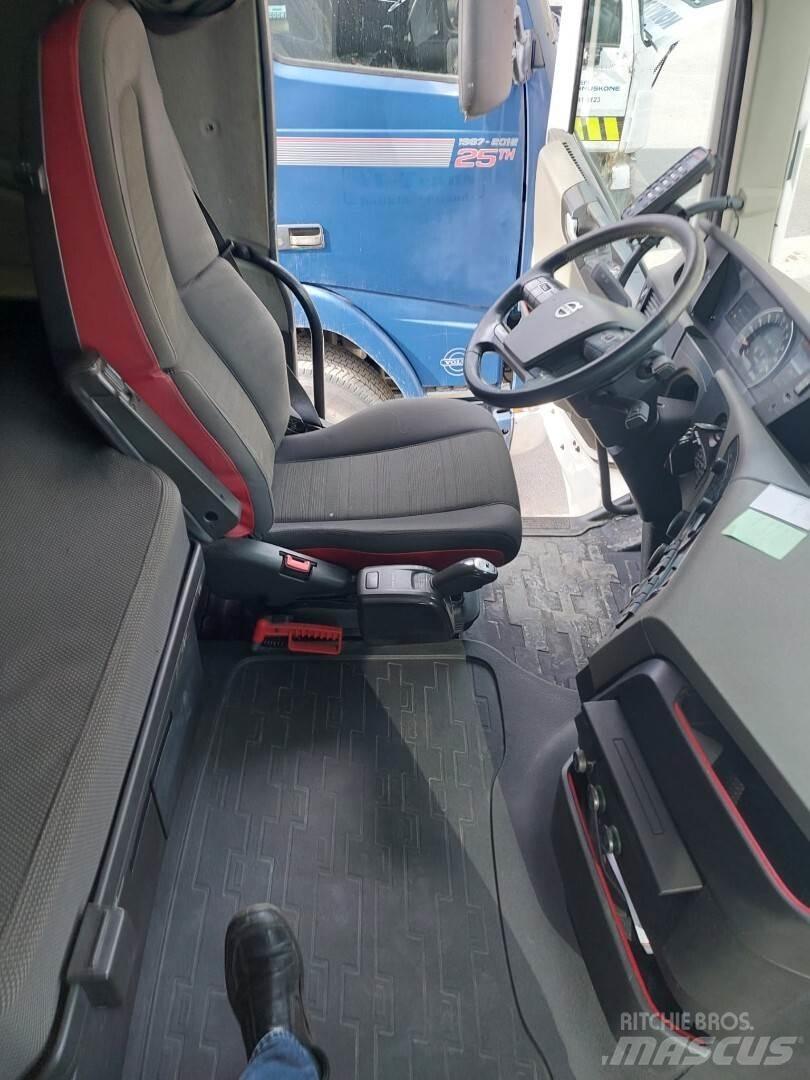 Volvo FH500 8x4 Rol kiper kamioni sa kukom za podizanje tereta
