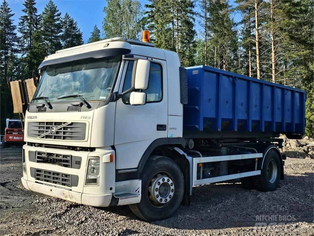 Volvo FM9 4x2 Rol kiper kamioni sa kukom za podizanje tereta