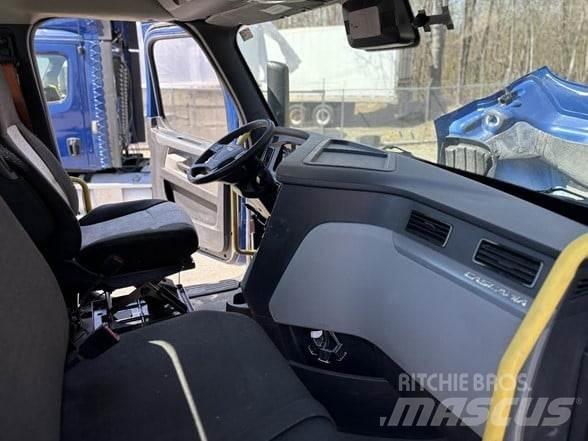 Freightliner CASCADIA 116 Tegljači