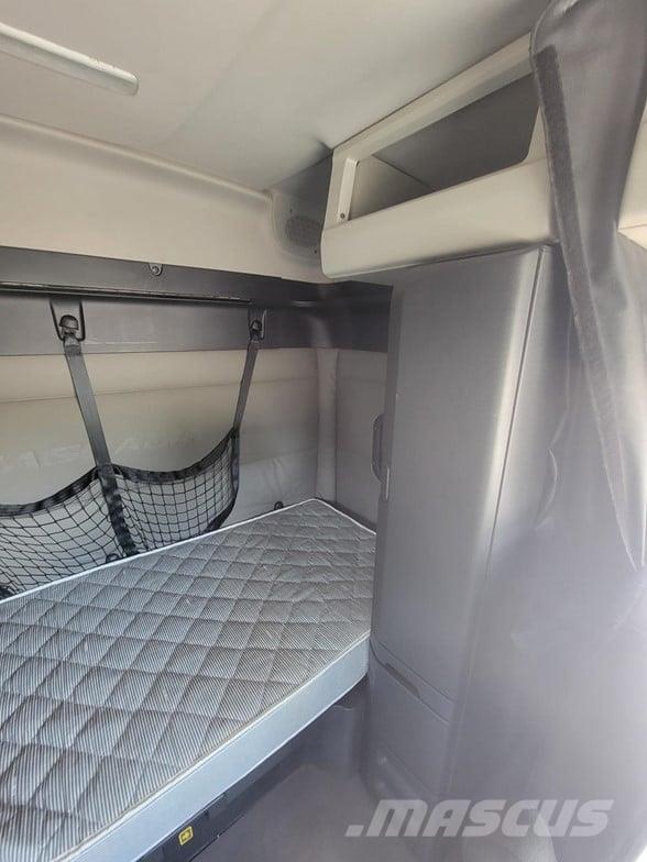 Freightliner CASCADIA 116 Tegljači