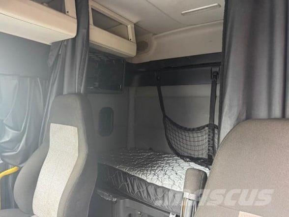 Freightliner CASCADIA 116 Tegljači