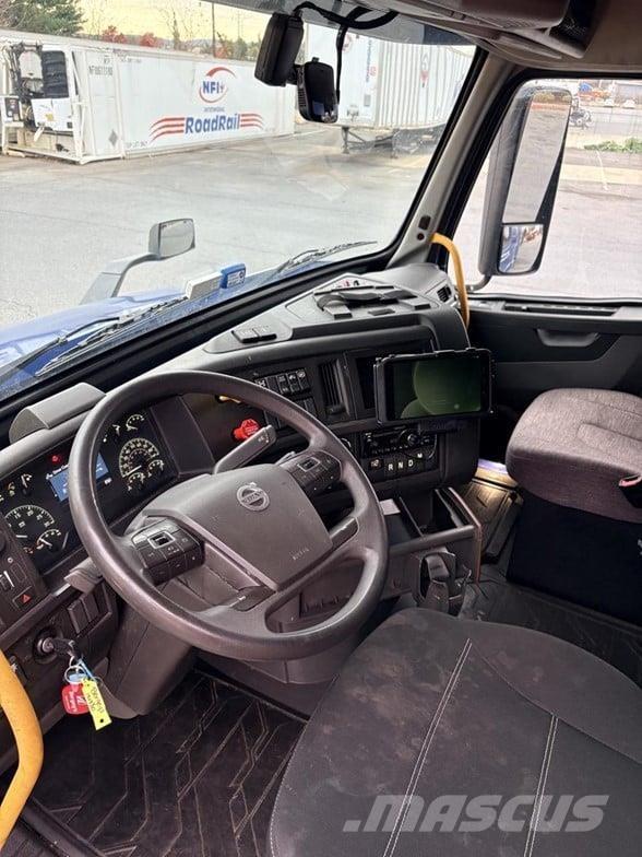 Volvo VNR64T640 Tegljači