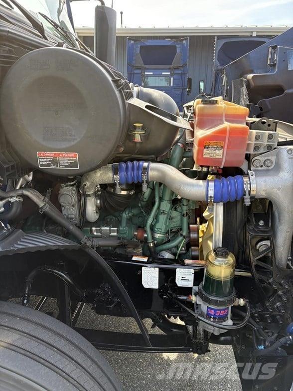 Volvo VNR64T640 Tegljači