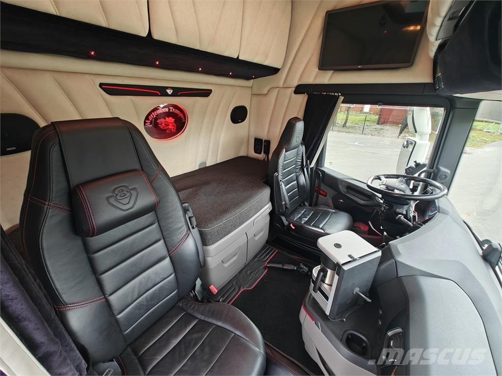 Scania R660 Rol kiper kamioni sa kukom za podizanje tereta