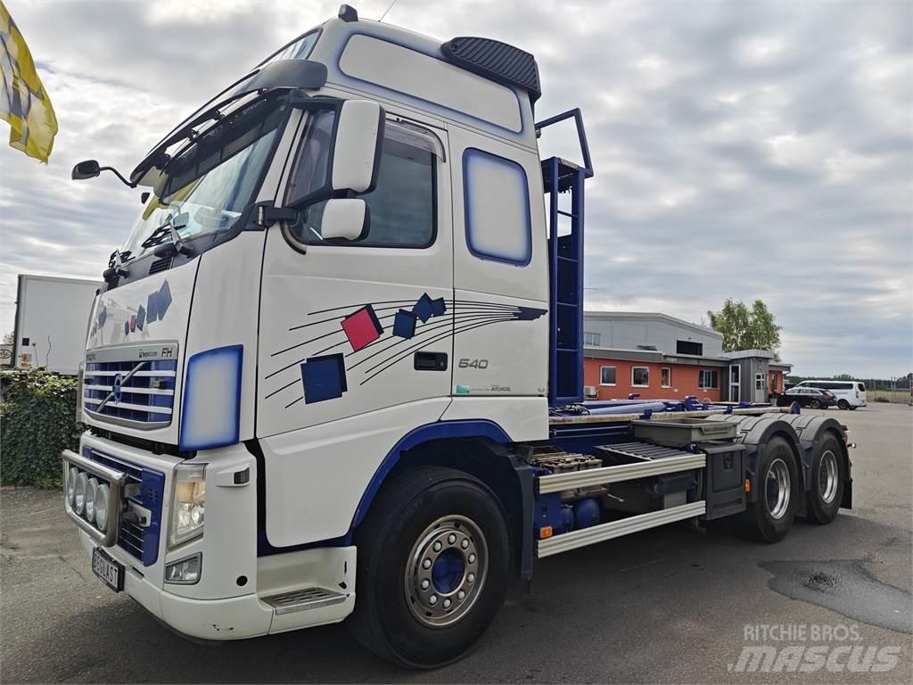 Volvo FH540 Rol kiper kamioni sa kukom za podizanje tereta