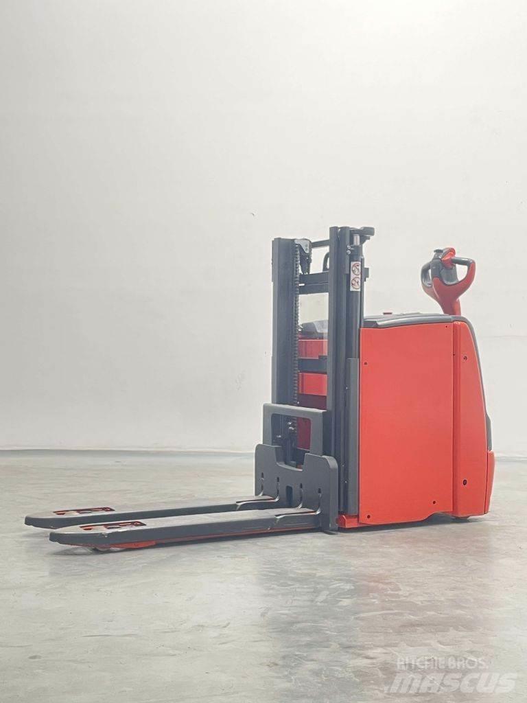 Linde D10 ACC-1163 Ručni električni viljuškar
