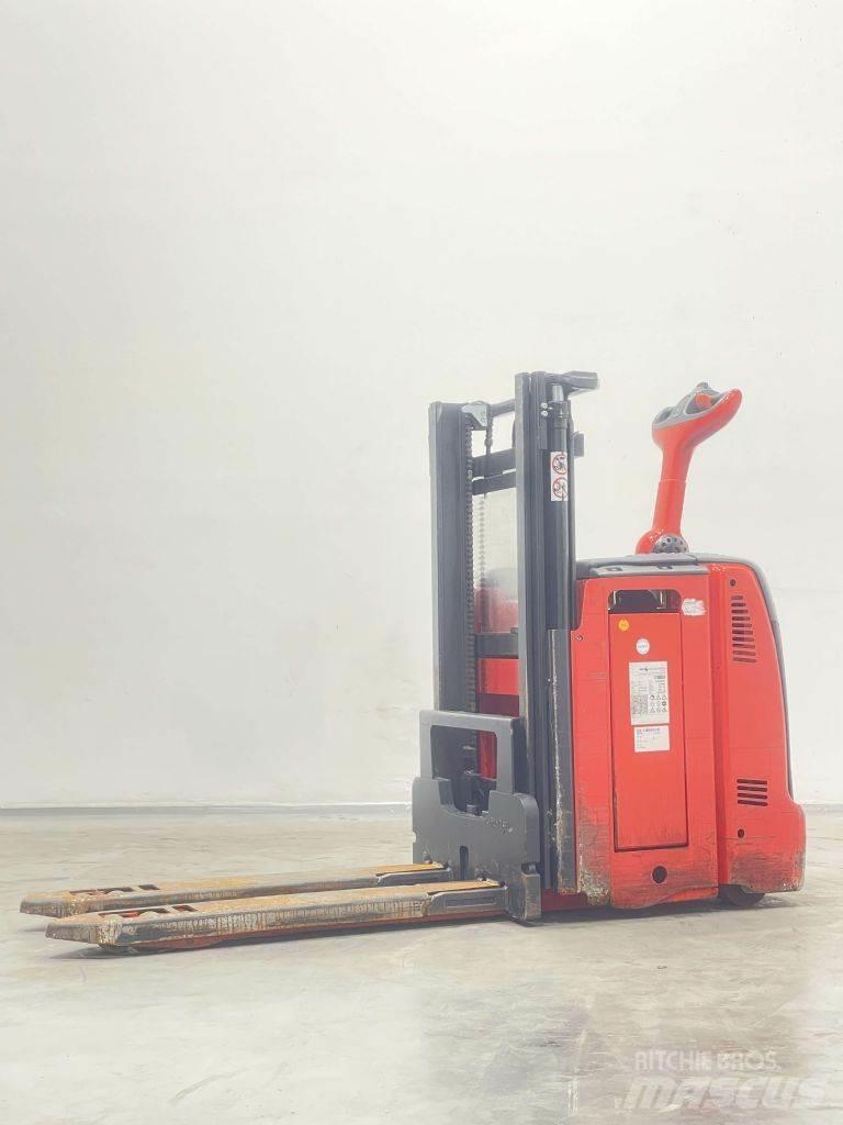 Linde D12-133 Ručni električni viljuškar