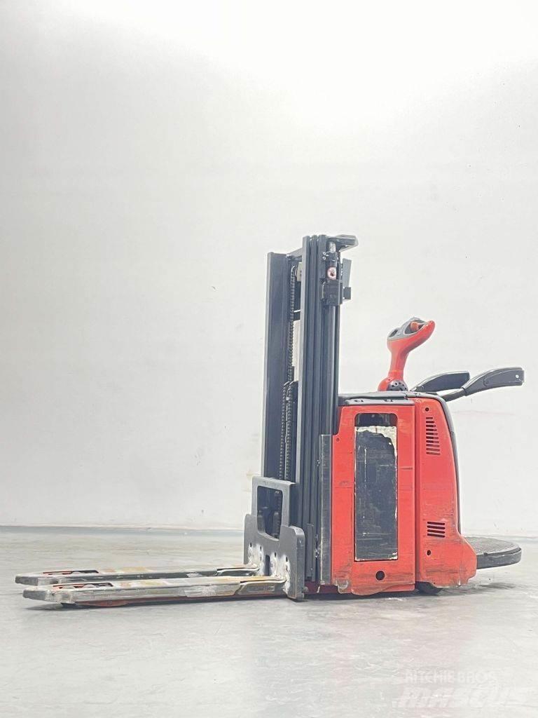 Linde D12AP-133 Ručni električni viljuškar