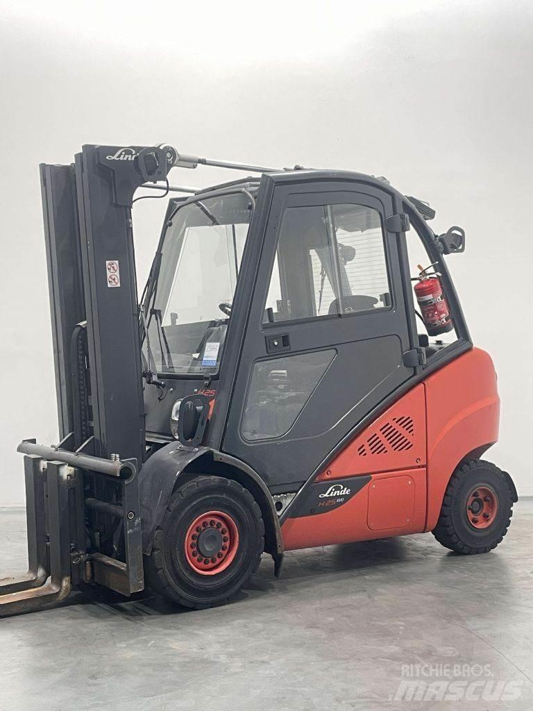 Linde H25D-02/600-393 Dizelski viljuškari