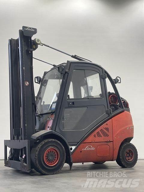 Linde H30T-01 393 Plinski viljuškari