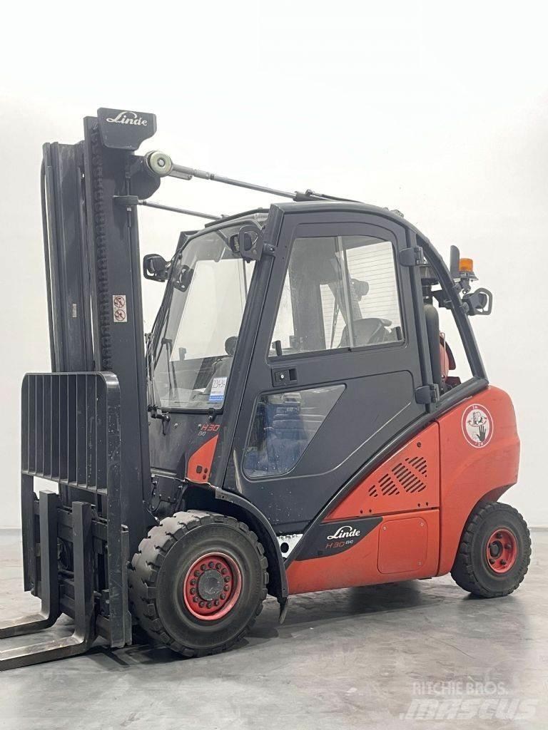 Linde H30T-02-393 Plinski viljuškari