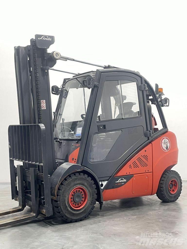 Linde H30T-02-393 Plinski viljuškari