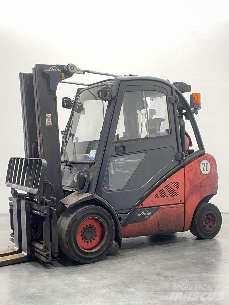 Linde H30T-02-393 Plinski viljuškari