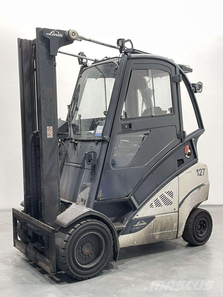 Linde H30T-02-393 Plinski viljuškari