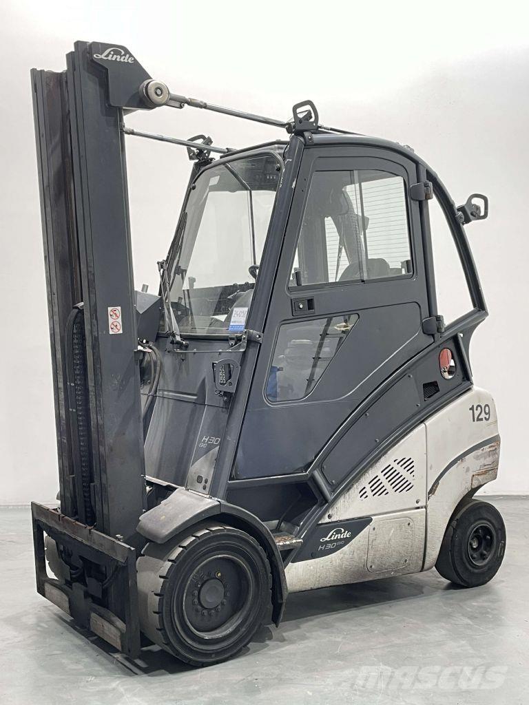 Linde H30T-02-393 Plinski viljuškari