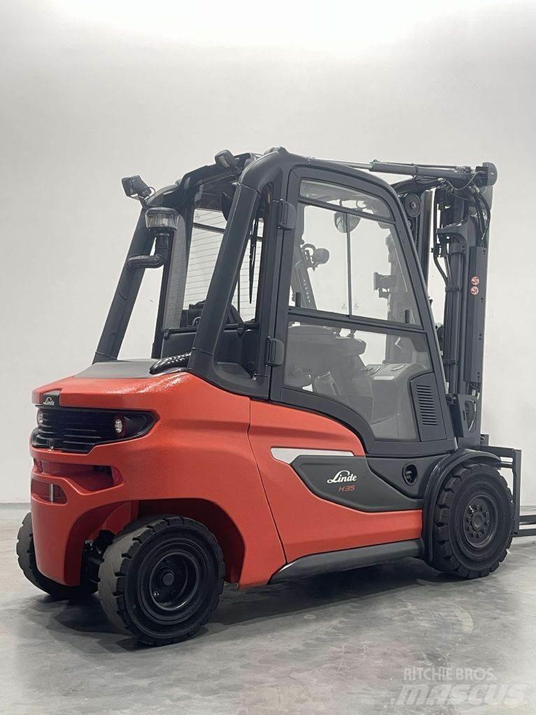 Linde H35D-01-1202 Dizelski viljuškari