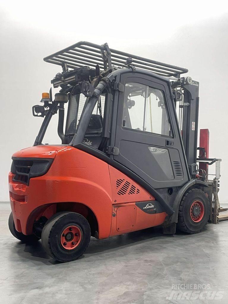 Linde H35D-02-393 Dizelski viljuškari