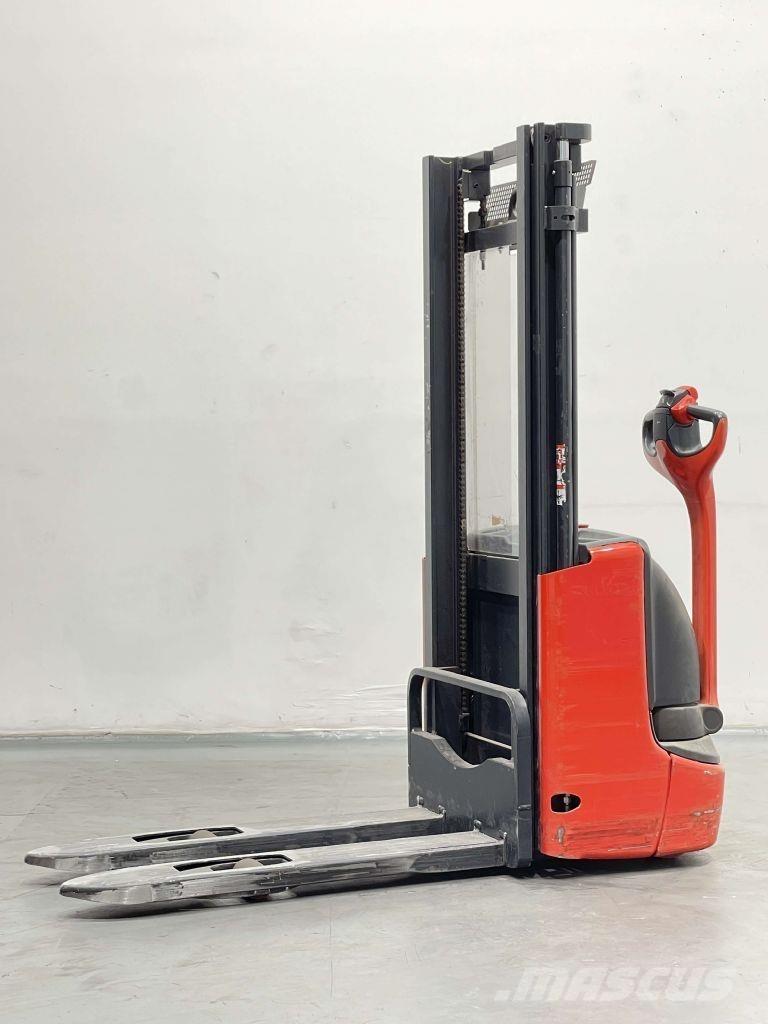 Linde L12-1172 Ručni električni viljuškar