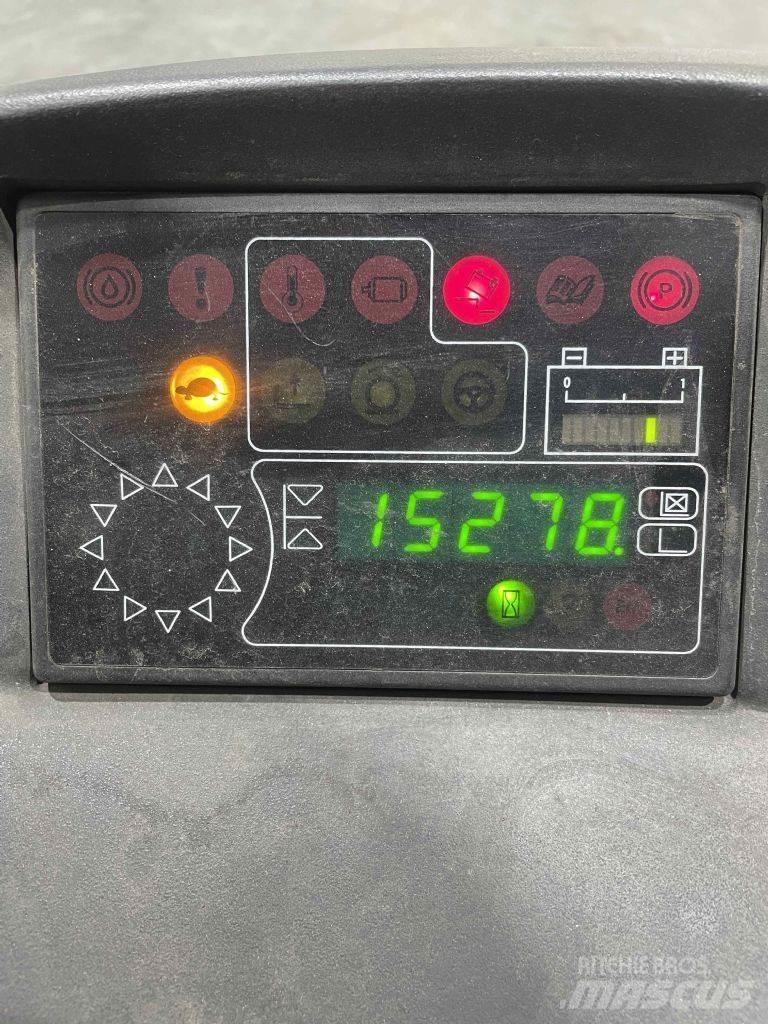 Linde R14-115 Viljuškari sa pomičnim stupom