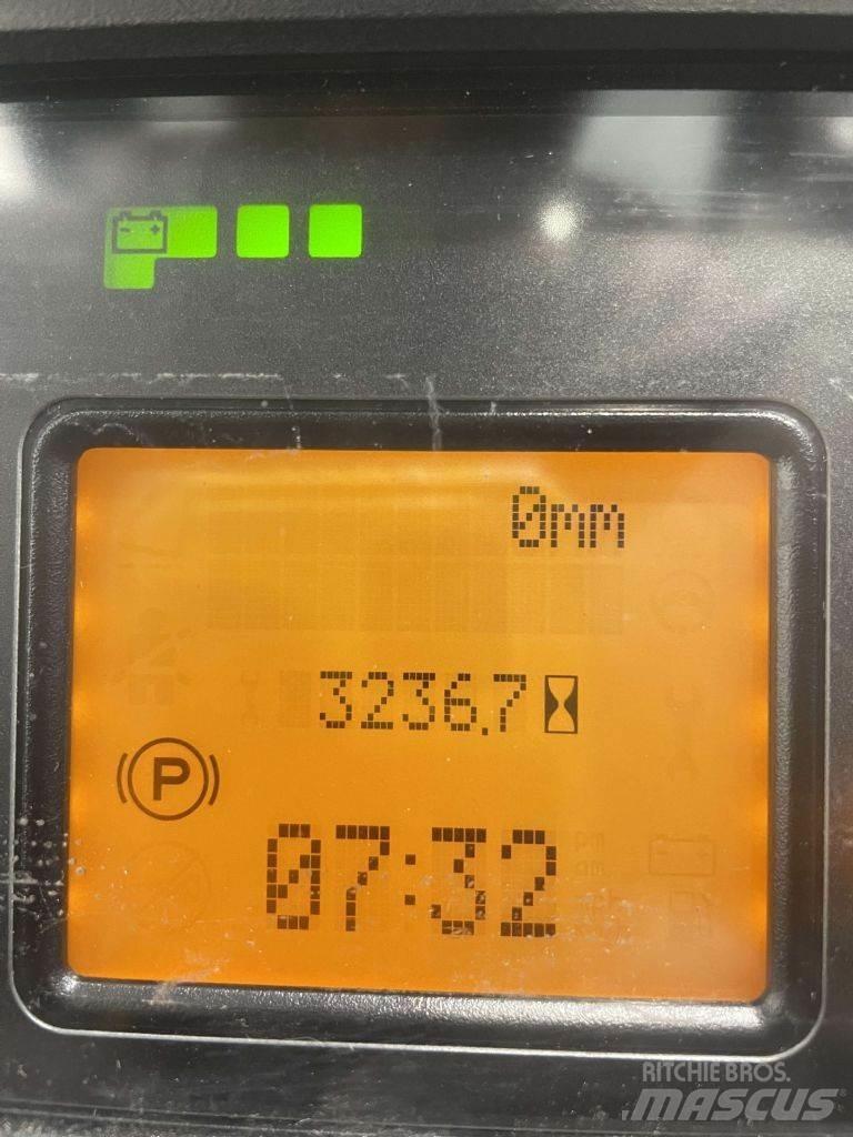Linde R16-01-1120 Viljuškari sa pomičnim stupom