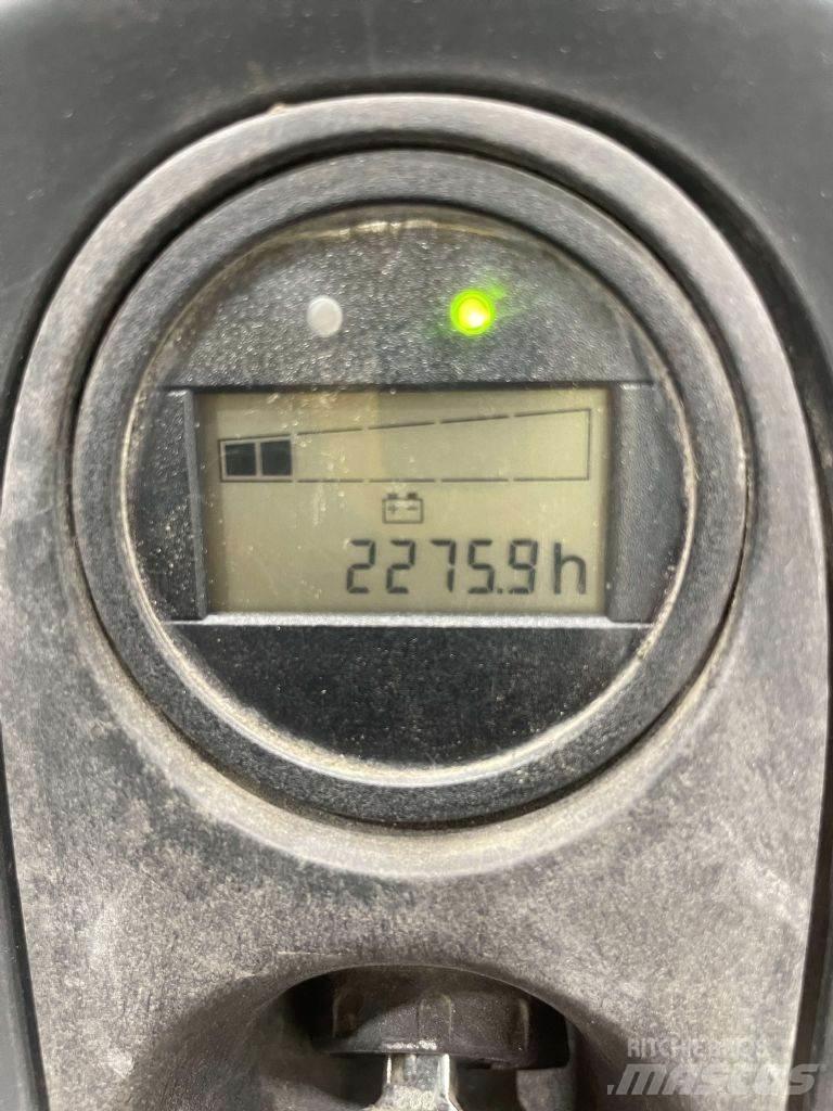 Linde T16-1152 Nisko podizni električni viljuškar