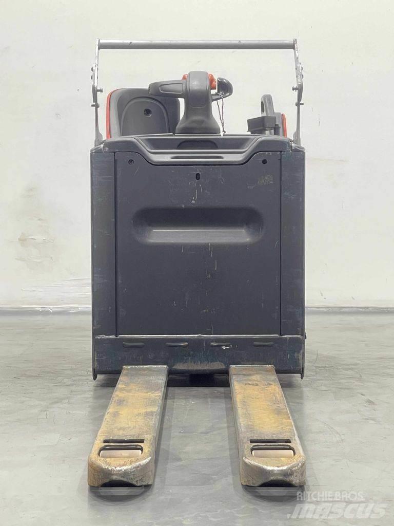 Linde T25SP-131 Nisko podizni električni viljuškar