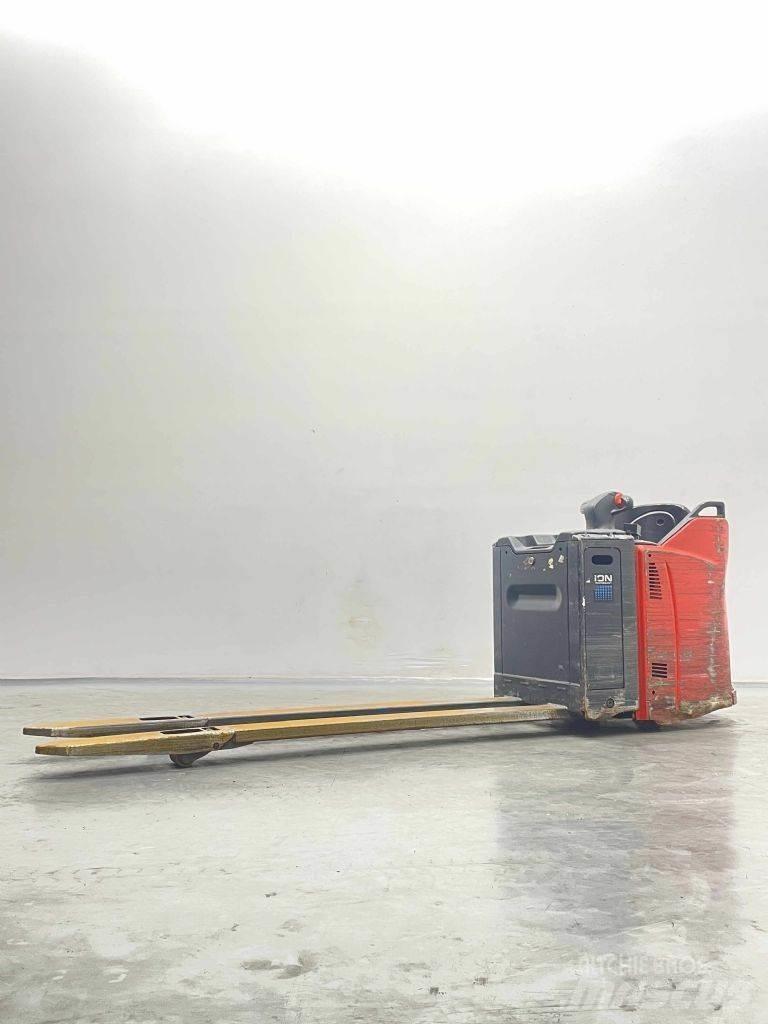 Linde T30SP-131 Nisko podizni električni viljuškar