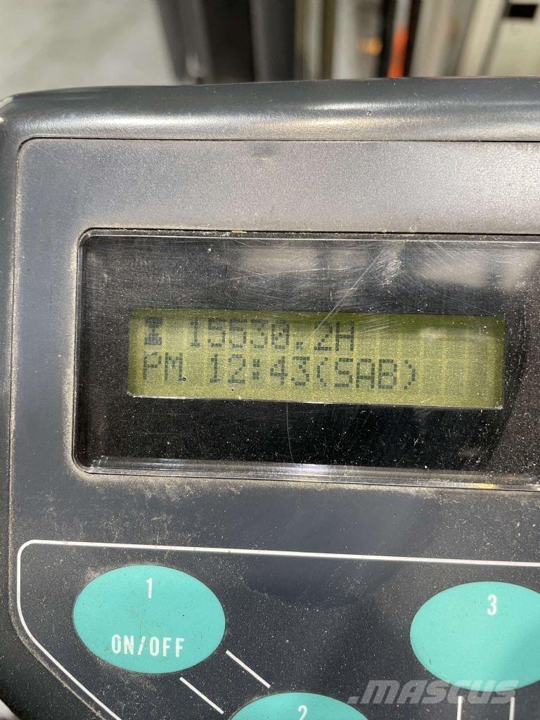 Nissan GQ02L30CU Električni viljuškari