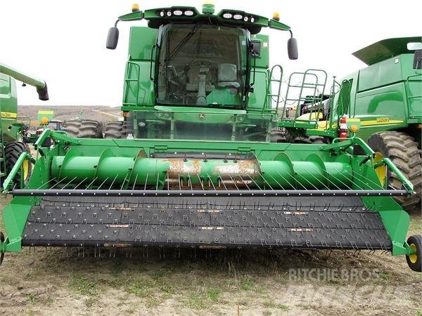 John Deere S680 Kombajni