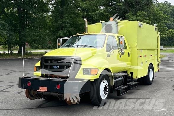Ford F750 SD Ostalo za građevinarstvo